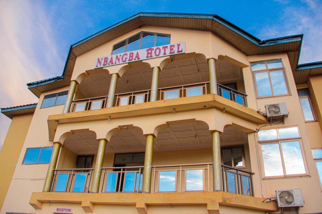 Nbangba Hotel Techiman Bagian luar foto