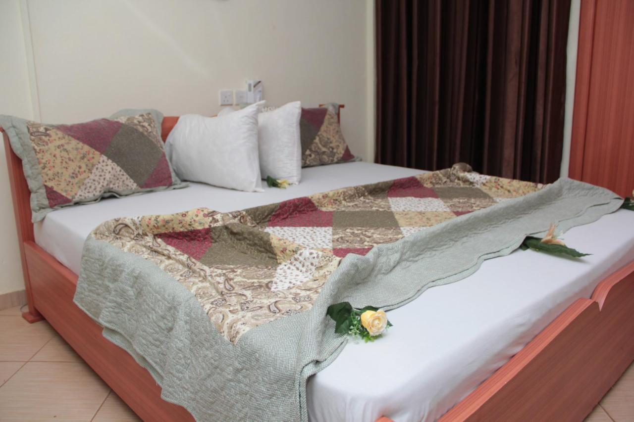 Nbangba Hotel Techiman Bagian luar foto
